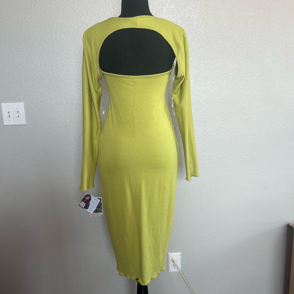 NWT Women’s Longsleeve Backless Dress - Picture 13 of 13